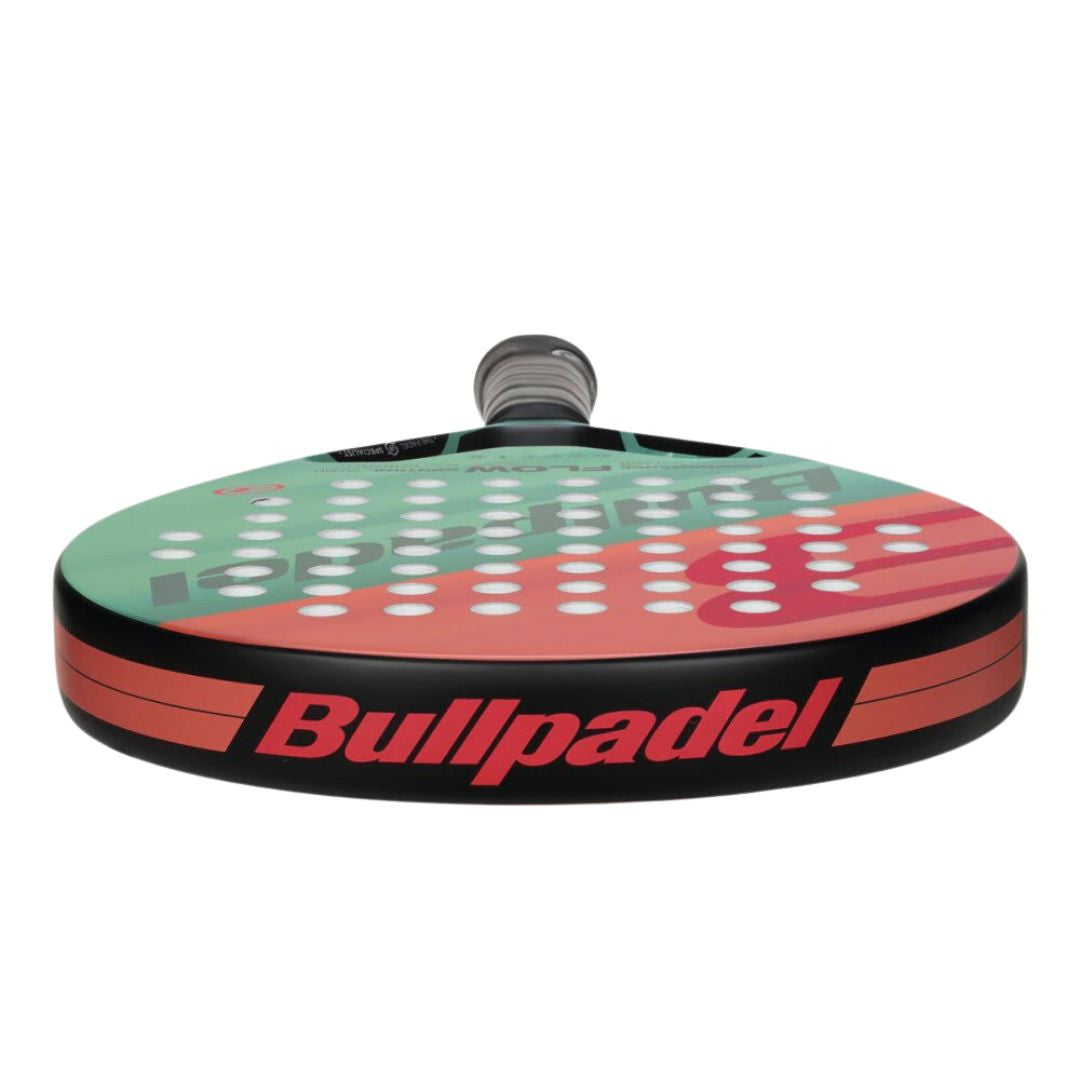 Pala BullPadel Flow Light 2024