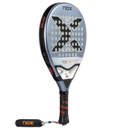 Pala Nox AT10 Pro Cup Comfort 2025 By Agustin Tapia