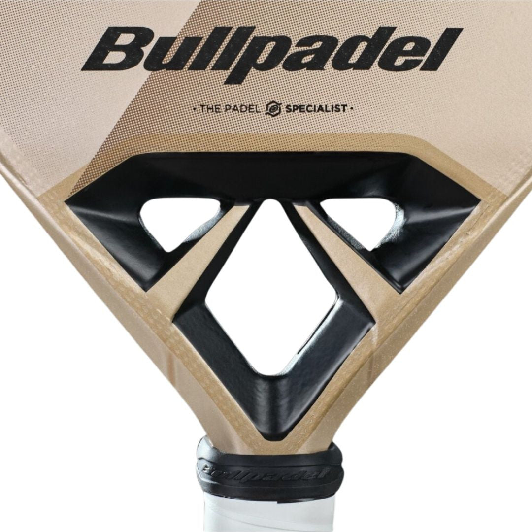 Pala BullPadel Vertex 04 Woman 2025 By Delfi Brea