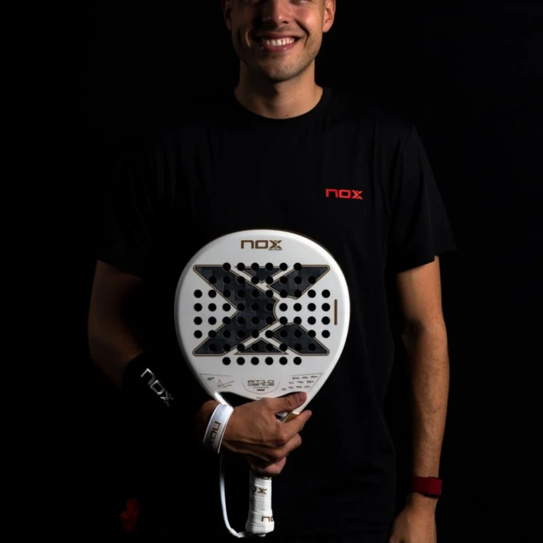 Pala de Pádel Nox AT10 Genius 12K Alum Xtrem 2026 By Agustín Tapia